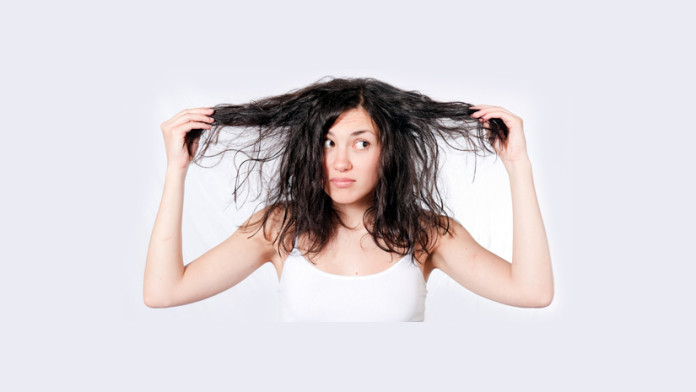 Oily Hairs: Guide to manage Greasy Hairs