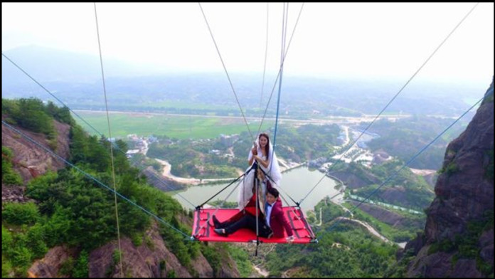 Adventurous Wedding | Chinese Couple Tie Knot on a Glass Bridge Over Gorge