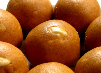 pride-of-diwali-besan-laddu