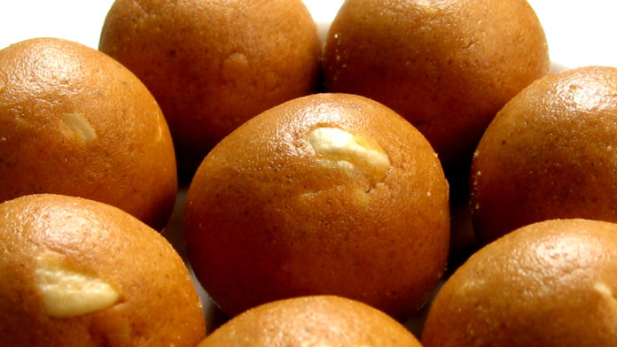 pride-of-diwali-besan-laddu