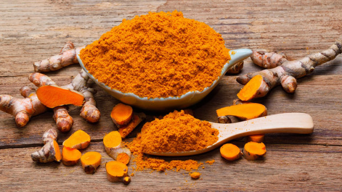 4 Ways In Which You Can Use Turmeric For Acne