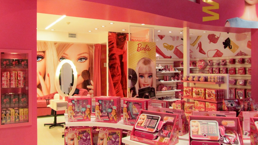 barbie toy store