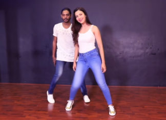 Gauhar-Khan-Aate-Jaate-Dance-Video