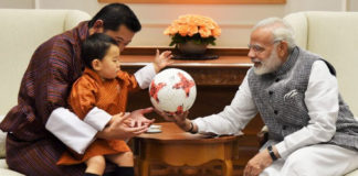 PM-Modi-gifts-Bhutan-Prince