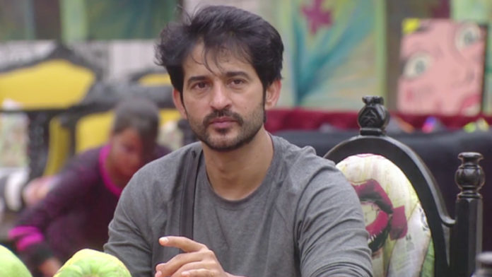 Hiten-Tejwani-Eliminated-From-Bigg-Boss-House