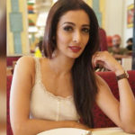 Malaika-Arora-Look-Alike-Henna-panchal