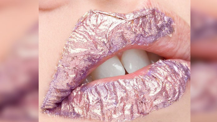 Toilet-Paper-Lip-Trend