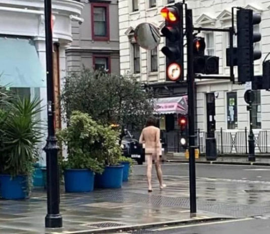 Naked-man-in-London-takes